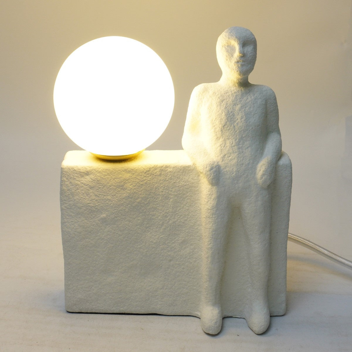 ELYS | Sculptural Figurine Lamp - DECOR PETIT