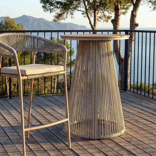 Woven outdoor table and chair set 