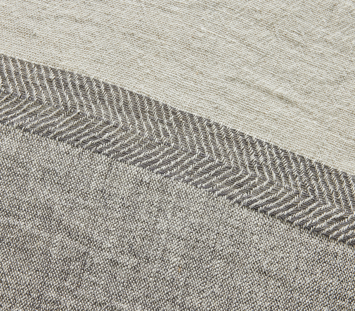 Coussin Gris Ana, 50x50 cm. - DECOR PETIT
