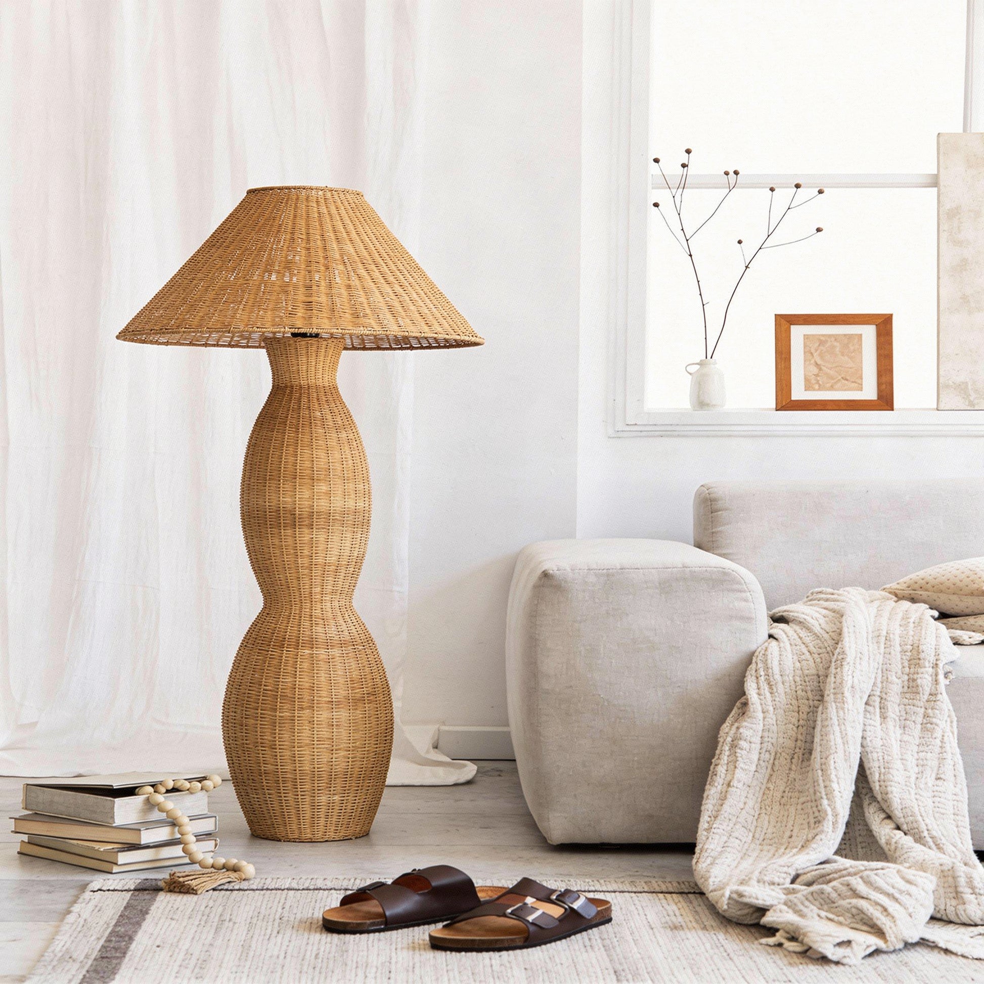 floor lamp
